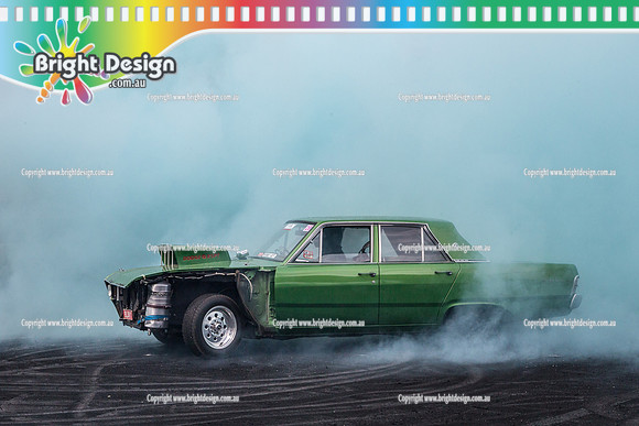Summernats 28 Sunday 4 Jan 2015  BD  (8268)  BLOKY BURNOUT