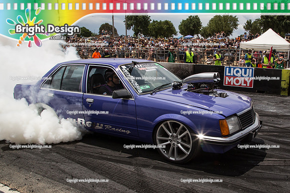 Summernats 28 Sunday 4 Jan 2015  BD  (7939)  IBLOWN BURNOUT