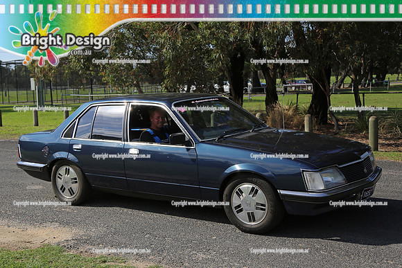 All Holden Day @  Dandeonong 7 April 2013  Bright Design (1401)  16521H