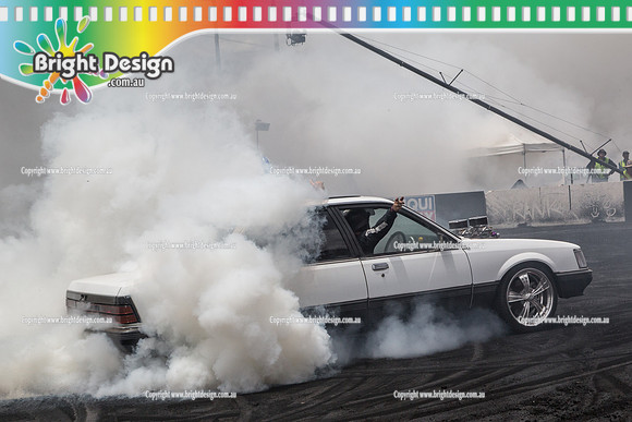 Summernats 28 Sunday 4 Jan 2015  BD  (7862)  CEMBLO BURNOUT