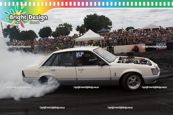 Summernats 28 Sunday 4 Jan 2015  BD  (7735)  3FIVE5 BURNOUT