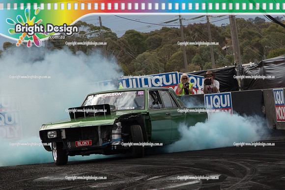 Summernats 28 Sunday 4 Jan 2015  BD  (8262)  BLOKY BURNOUT