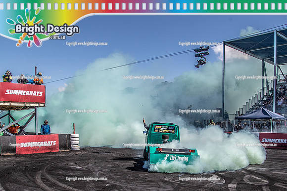 Summernats 34 Sunday 9 Jan 2022  BDMP2416  TINYTOWING BURNOUT