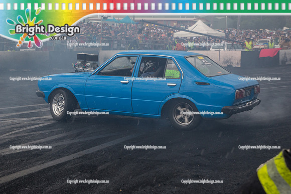 Summernats 28 Sunday 4 Jan 2015  BD  (8185)  LYNCHY BURNOUT
