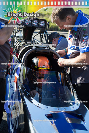X-Champs @ Sydney Dragway SUN 4 May 2014  (6917)  LAMATTINA RACING CROWD  TOP FUEL