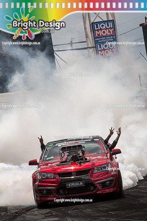 Summernats 28 Sunday 4 Jan 2015  BD  (8035)  STRUGLIN BURNOUT