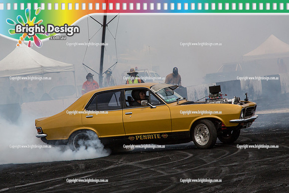 Summernats 28 Sunday 4 Jan 2015  BD  (8245)  BLO202 BURNOUT