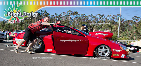 X-Champs @ Sydney Dragway SUN 4 May 2014  (6908)  BAPA SUPER STOCK #1 DARREN PARKER  CROWD