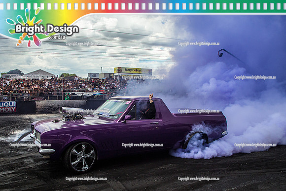 Summernats 28 Sunday 4 Jan 2015  BD  (8110)  1TUFHG BURNOUT