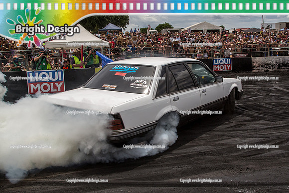 Summernats 28 Sunday 4 Jan 2015  BD  (7856)  CEMBLO BURNOUT