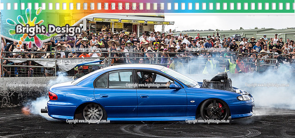 Summernats 28 Sunday 4 Jan 2015  BD  (8414)  NUTTD8 BURNOUT