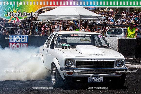 Summernats 28 Saturday 3 Jan 2015  BD (4666)  ZZY670 BURNOUT