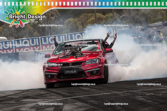 Summernats 28 Sunday 4 Jan 2015  BD  (8030)  STRUGLIN BURNOUT