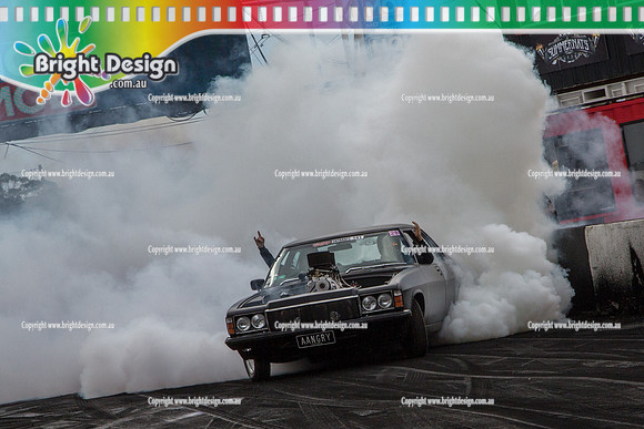 Summernats 28 Sunday 4 Jan 2015  BD  (8367)  AANGRY BURNOUT