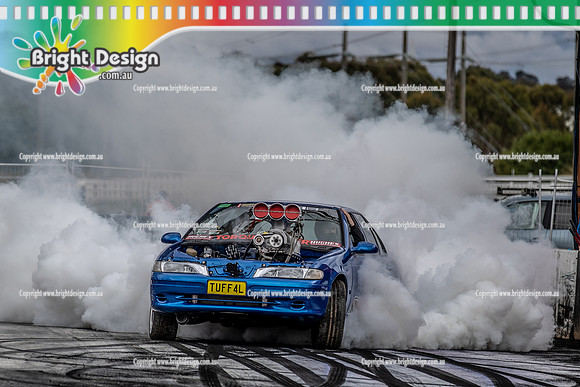 Summernats 34 Friday 7 Jan 2022  BDMP3161  TUFF4L BURNOUT