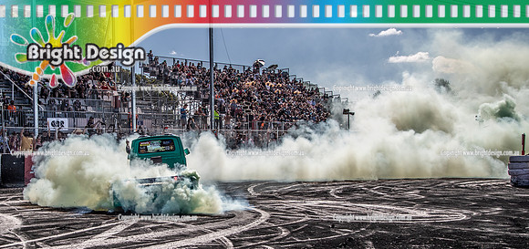 Summernats 34 Sunday 9 Jan 2022  BDMP2392  TINYTOWING BURNOUT
