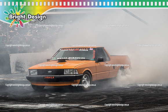 Summernats 28 Sunday 4 Jan 2015  BD  (7800)  TYRKILR BURNOUT