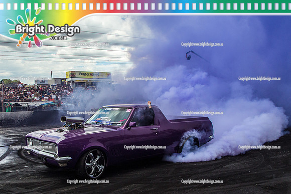 Summernats 28 Sunday 4 Jan 2015  BD  (8109)  1TUFHG BURNOUT