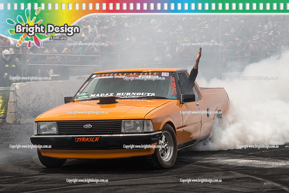 Summernats 28 Sunday 4 Jan 2015  BD  (7802)  TYRKILR BURNOUT