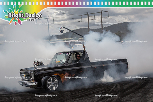 Summernats 28 Sunday 4 Jan 2015  BD  (7909)  SOLID BURNOUT