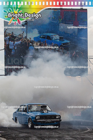 Summernats 28 Sunday 4 Jan 2015  BD  (8180)  LYNCHY BURNOUT
