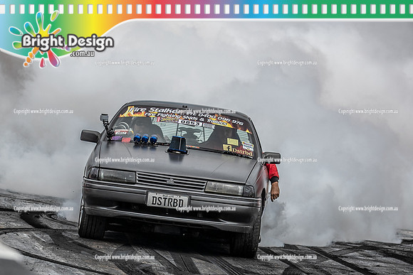 Summernats 34 Friday 7 Jan 2022  BDMP3096  DSTRBD BURNOUT