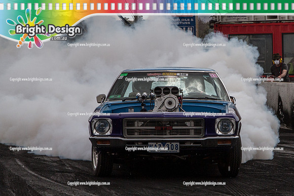 Summernats 28 Sunday 4 Jan 2015  BD  (8150)  WAZ308 BURNOUT