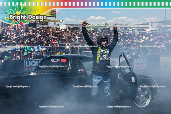 Summernats 28 Saturday 3 Jan 2015  BD (4704)  MAADSS BURNOUT
