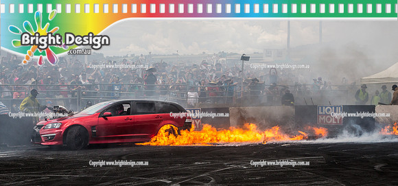 Summernats 28 Sunday 4 Jan 2015  BD  (8058)  STRUGLIN BURNOUT