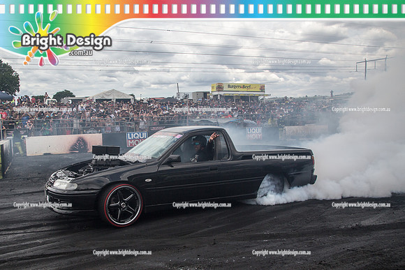 Summernats 28 Sunday 4 Jan 2015  BD  (7769)  GHETTO BURNOUT