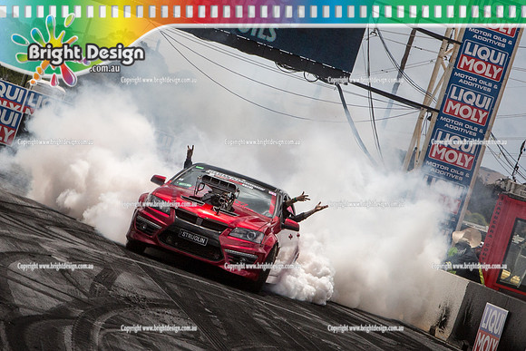 Summernats 28 Sunday 4 Jan 2015  BD  (8033)  STRUGLIN BURNOUT