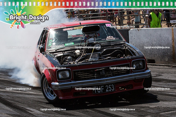 Summernats 28 Saturday 3 Jan 2015  BD (4668)  TUF253 BURNOUT