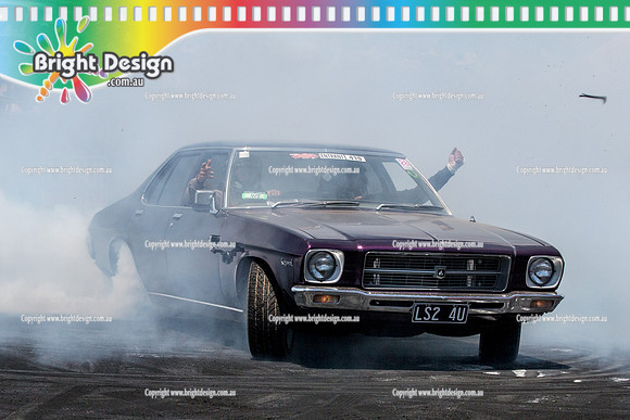Summernats 28 Saturday 3 Jan 2015  BD  (4993)  LS24U BURNOUT