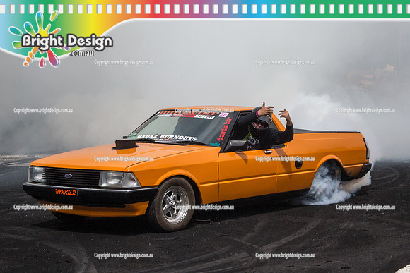 Summernats 28 Sunday 4 Jan 2015  BD  (8227)  TYRKILR BURNOUT