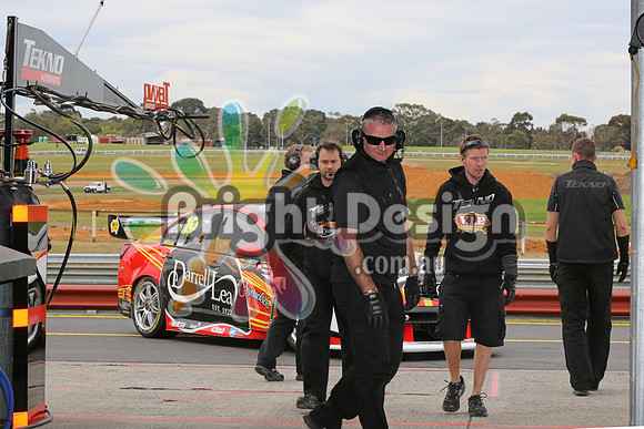 Sandown 500 V8 Supercars  Friday 13 Sept 2013  (1025)