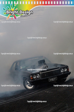 Summernats 28 Sunday 4 Jan 2015  BD  (8373)  AANGRY BURNOUT