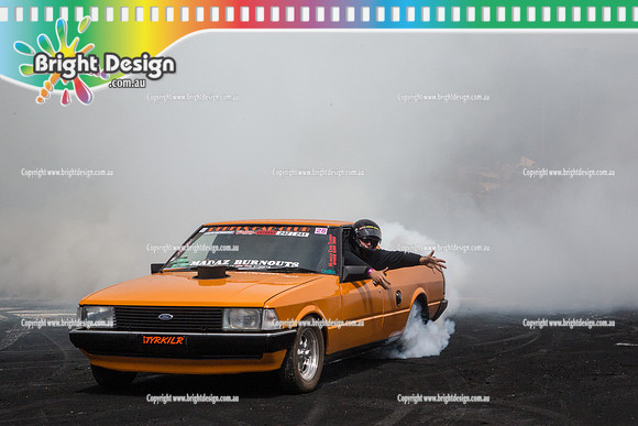 Summernats 28 Sunday 4 Jan 2015  BD  (8225)  TYRKILR BURNOUT