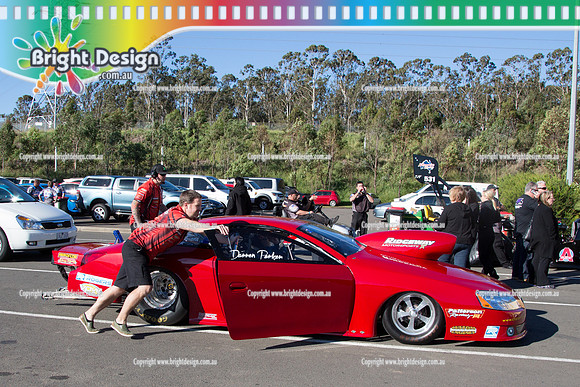 X-Champs @ Sydney Dragway SUN 4 May 2014  (6905)  BAPA SUPER STOCK #1 DARREN PARKER  CROWD