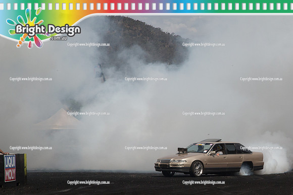 Summernats 28 Sunday 4 Jan 2015  BD  (8303)   GLDCLS BURNOUT