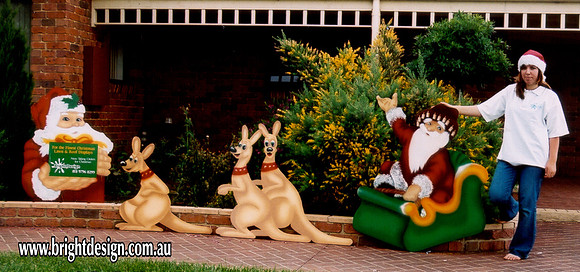 1- SS-13 CG www Swaggie Santa Sleigh n Australian Kangaroos Home Garden n Roof Christmas Decoration
