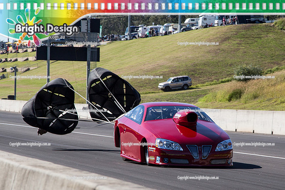 X-Champs @ Sydney Dragway SUN 4 May 2014  (6700)  SUPER STOCK #1 DARREN PARKER  CROWD