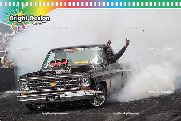 Summernats 28 Sunday 4 Jan 2015  BD  (7904)  SOLID BURNOUT