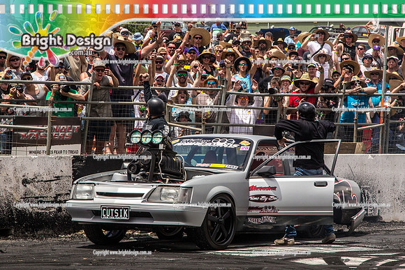 Summernats 28 Sunday 4 Jan 2015  BD  (7965)  CUTSIK BURNOUT