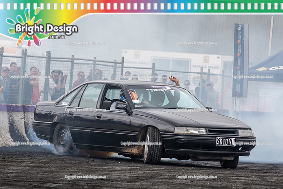 Motorfest @ Lardner Park  March 2015 SUNDAY  (18044)  SKINVN BURNOUT