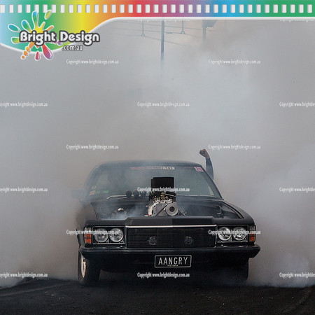 Summernats 28 Sunday 4 Jan 2015  BD  (8377)  AANGRY BURNOUT