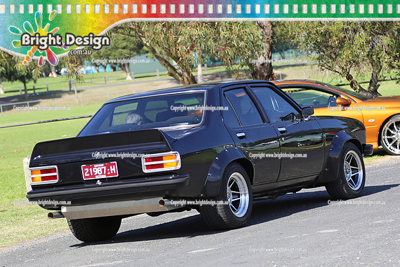 All Holden Day @  Dandeonong 7 April 2013  Bright Design (1274)  21987H