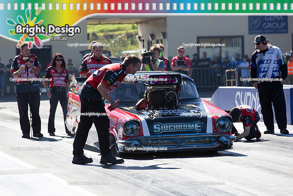 X-Champs @ Sydney Dragway SUN 4 May 2014  (6423)  TD 1221 TEAM BRAY RACING VICTOR BRAY  TOP DOOR SLAMMER  CROWD
