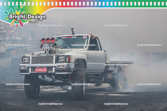 Summernats 28 Sunday 4 Jan 2015  BD  (7991)  BLWNLUX BURNOUT