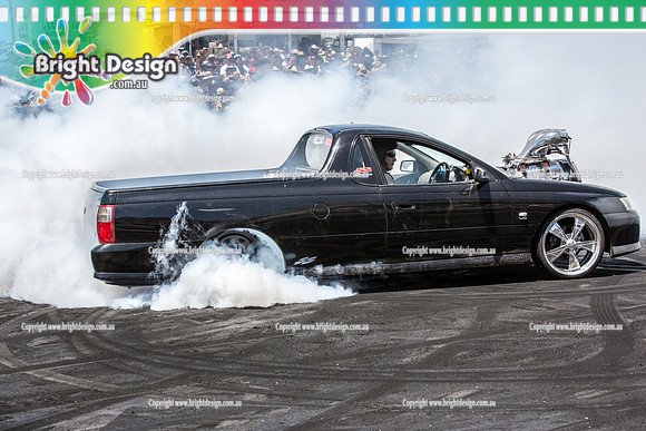 Summernats 28 Saturday 3 Jan 2015  BD (4697)  MAADSS BURNOUT