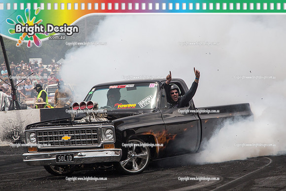 Summernats 28 Sunday 4 Jan 2015  BD  (7905)  SOLID BURNOUT